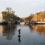 Motorjacht At Ease