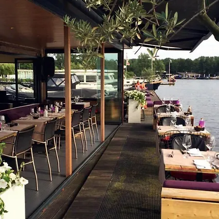 船上ホテル Motorjacht At Ease アムステルダム