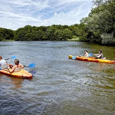 Botel Motorjacht At Ease *
